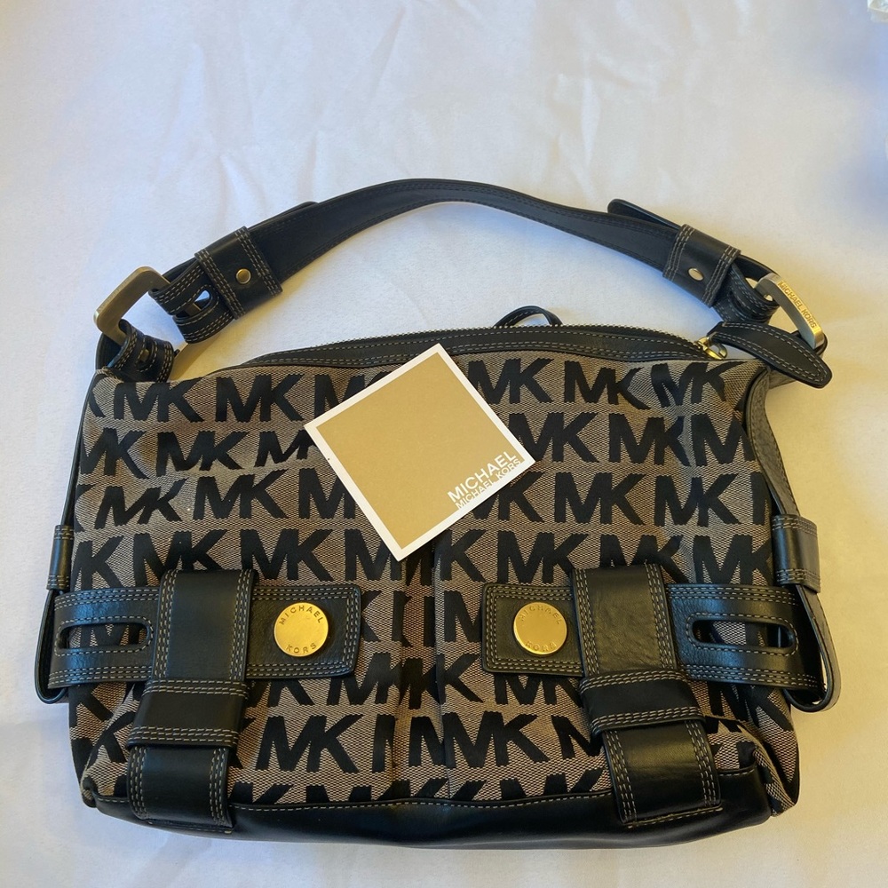 Micheal Kors Vintage Bag - Picture 5 of 5